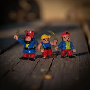 Vintage Redbox Pirate Set Figure Captain & 1st Mates Cake Toppers B21